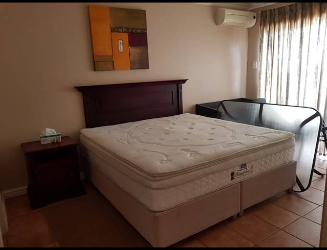 3 bed property to rent in ILLOVO BEACH